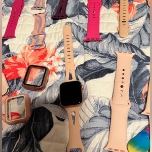 Apple Watch 5 38mm with 30 bands